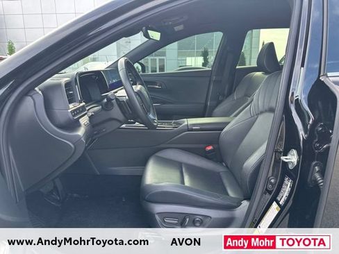 Used 2025 Toyota Crown Signia AWD/4WD image 10