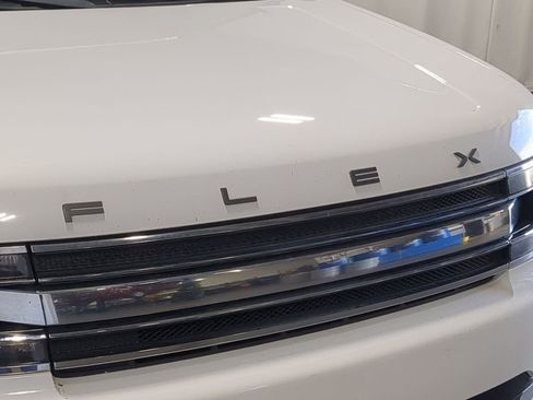 Used 2016 Ford Flex SEL w/ Equipment Group 202A AWD/4WD image 16