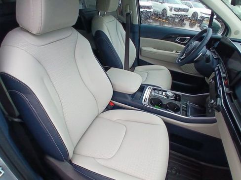 New 2026 Kia Carnival SX Prestige FWD image 26