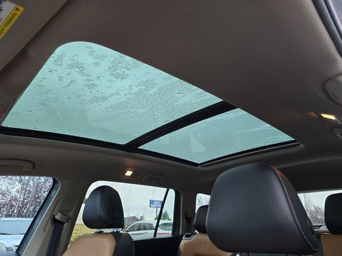 Used 2019 Volkswagen Atlas SEL Premium image 23