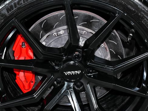 Used 2015 Chevrolet Corvette Z06 w/ 3LZ Preferred Equipment Group image 97