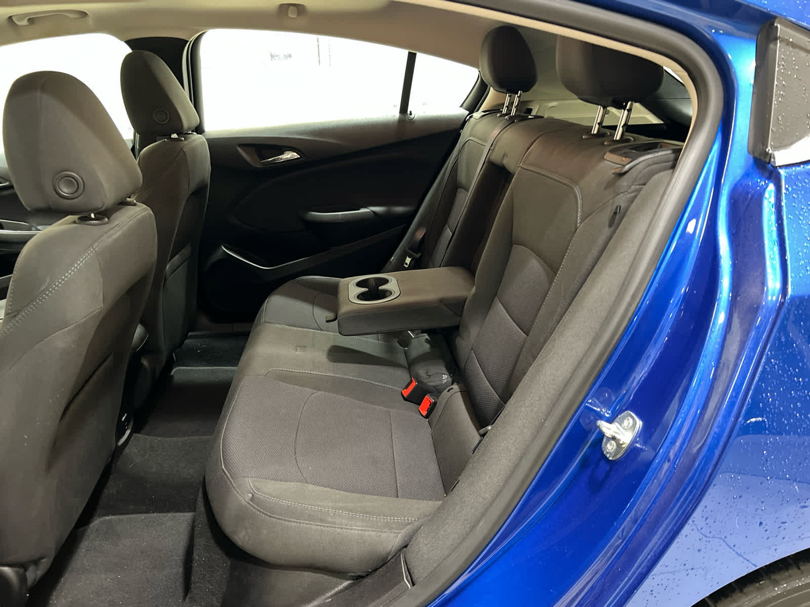 Used 2017 Chevrolet Cruze LT w/ Sun And Sound Package FWD image 9