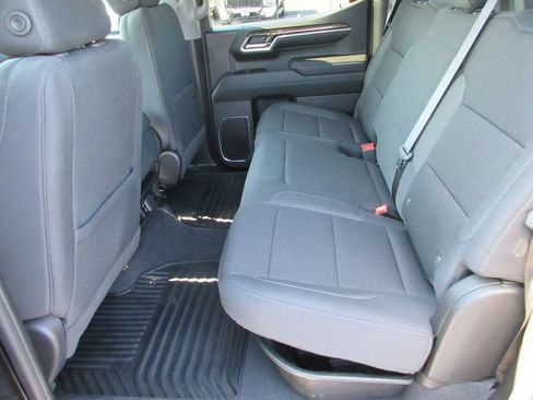 Certified 2024 Chevrolet Silverado 1500 LT AWD/4WD image 16