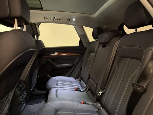 Used 2022 Audi Q5 2.0T Premium Plus w/ Premium Plus Package image 25