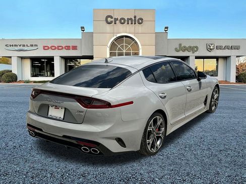 Used 2021 Kia Stinger GT1 image 3