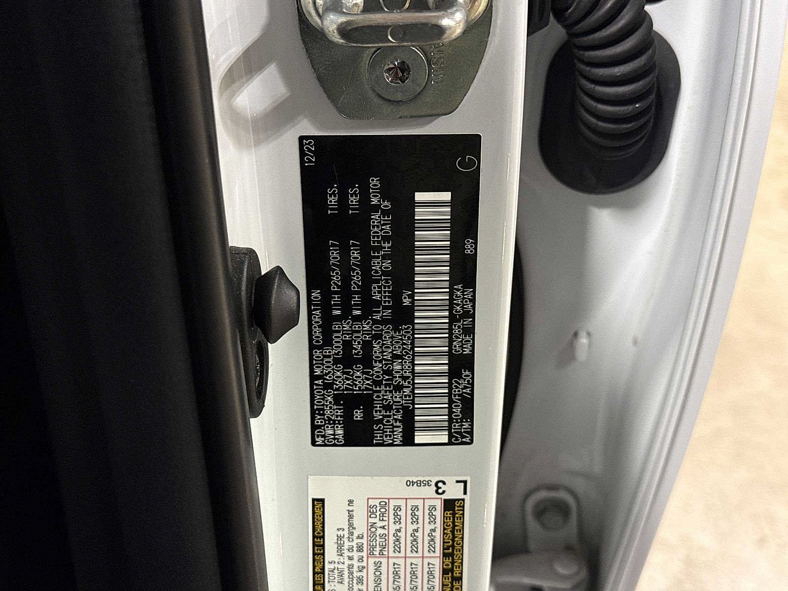 Certified 2024 Toyota 4Runner SR5 AWD/4WD image 14