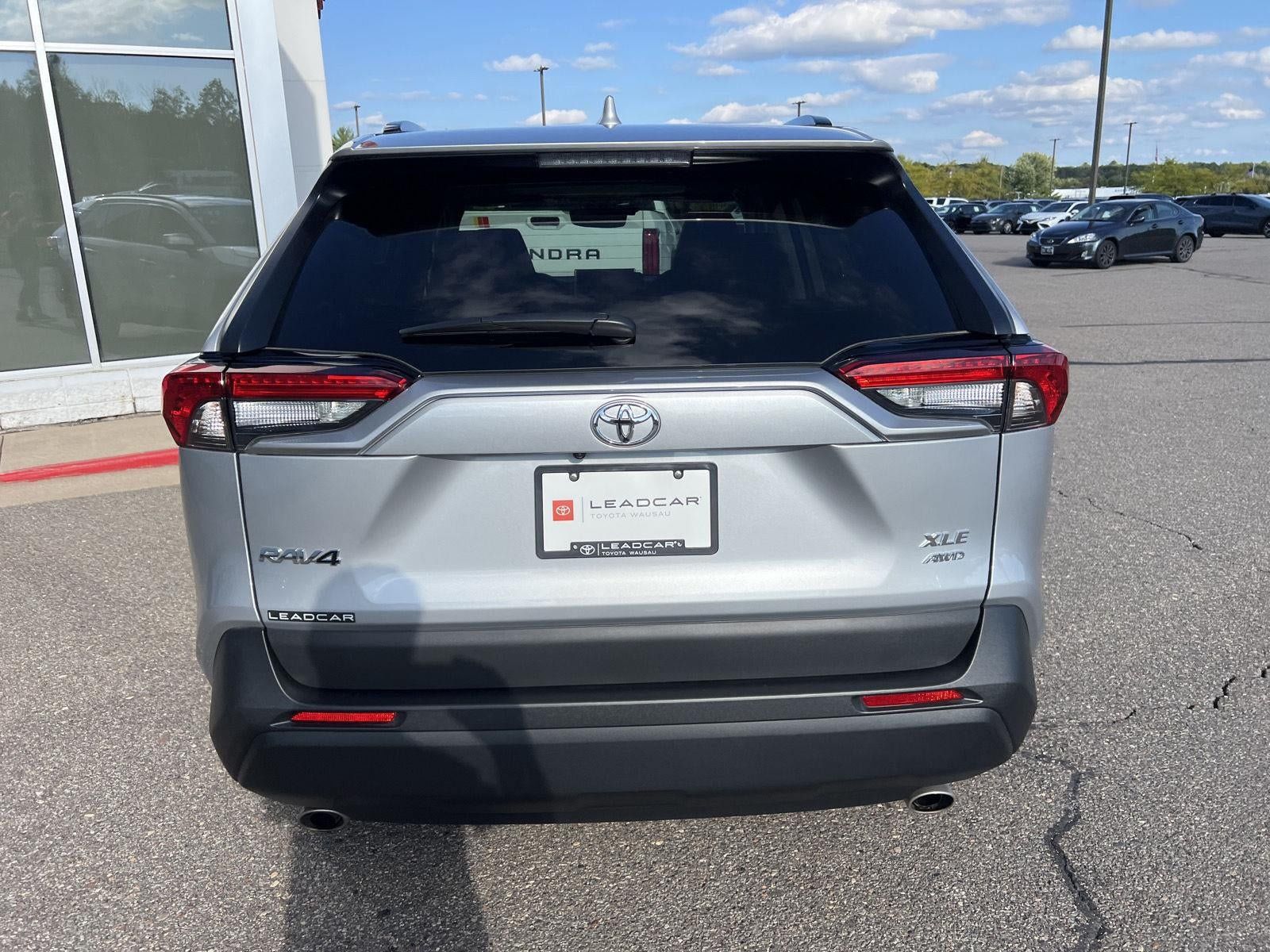Used 2025 Toyota RAV4 XLE w/ Convenience Package AWD/4WD image 11