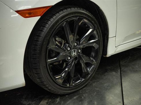 Used 2020 Honda Civic Sport image 3