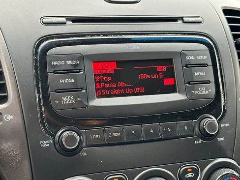 Used 2017 Kia Forte LX FWD image 18