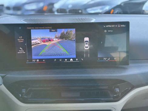 Certified 2025 BMW 330i Sedan w/ Premium Package image 27