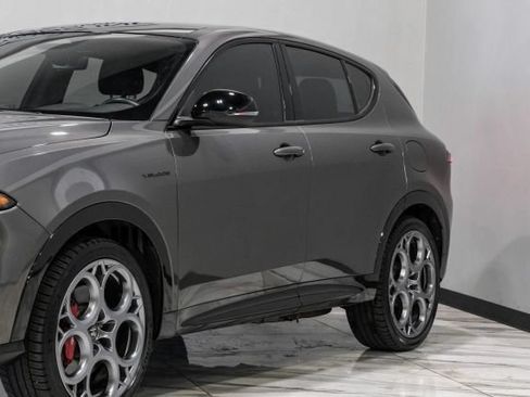 Used 2024 Alfa Romeo Tonale Veloce AWD/4WD image 9