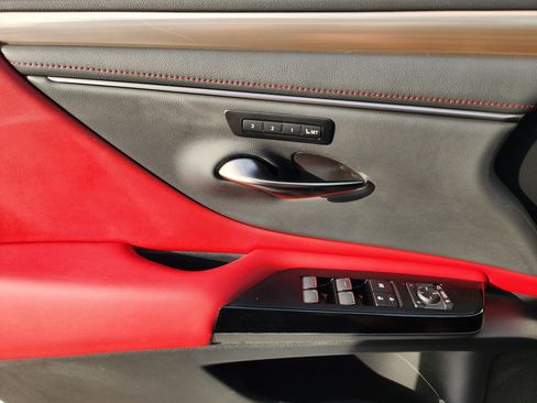 Used 2023 Lexus ES 350 F Sport w/ Accessory Package (Z1) image 30