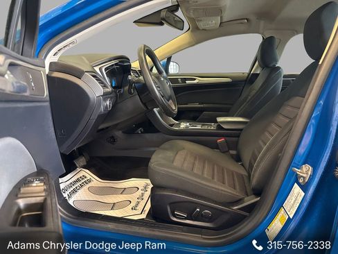 Used 2020 Ford Fusion SE FWD image 13