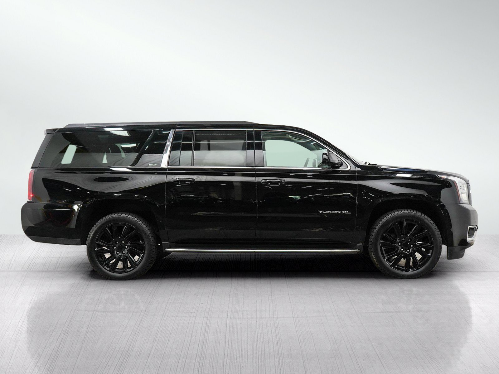 Used 2019 GMC Yukon XL SLT AWD/4WD image 6