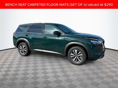 Used 2024 Nissan Pathfinder SL w/ Cargo Package image 3