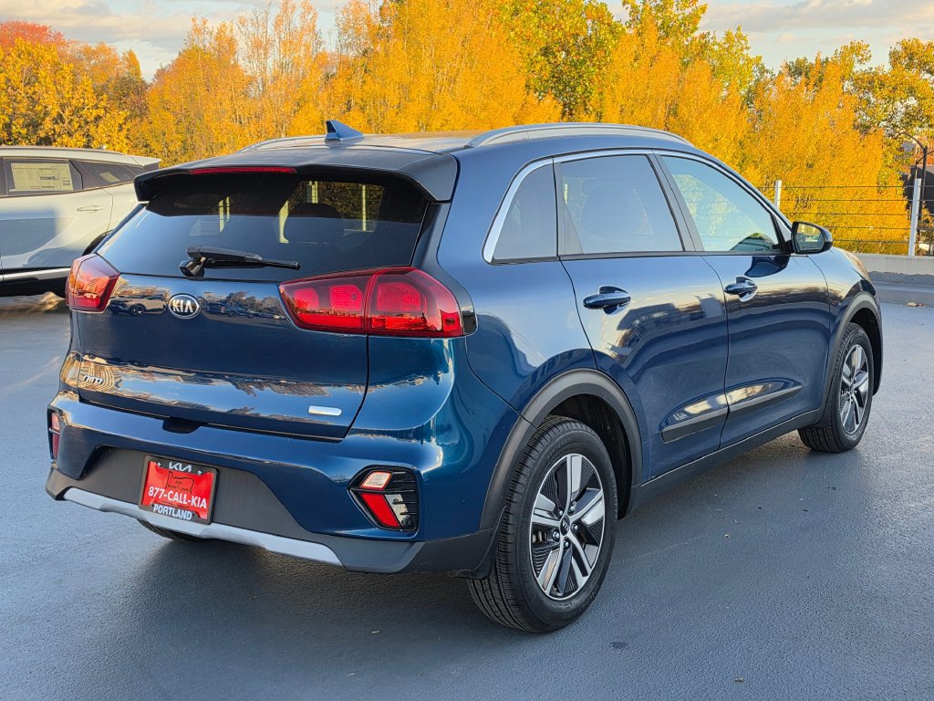 Used 2020 Kia Niro LXS FWD image 3