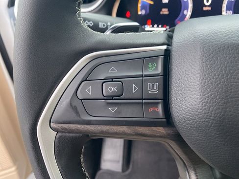 New 2025 Jeep Grand Cherokee L Limited image 18