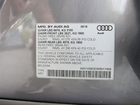 Used 2019 Audi e-tron Prestige w/ Prestige Package image 46