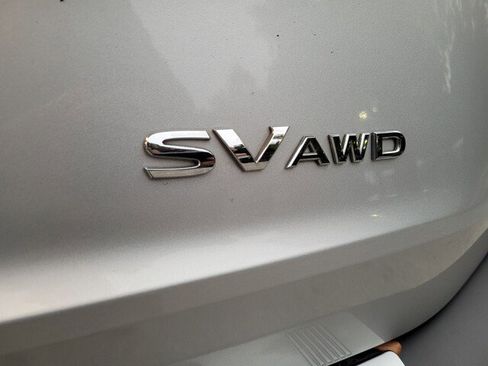 Used 2023 Nissan Rogue SV image 30