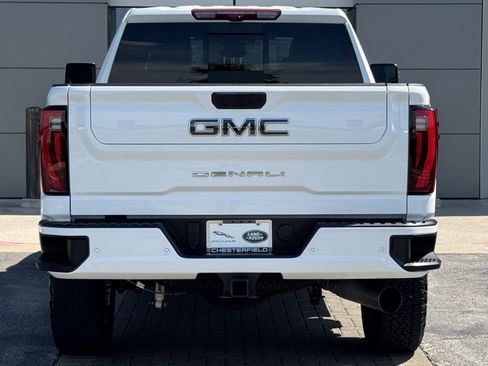 Used 2025 GMC Sierra 2500 Denali Ultimate AWD/4WD image 7