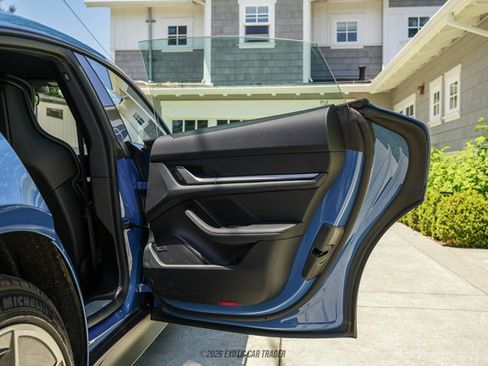 Used 2025 Porsche Taycan RWD image 36