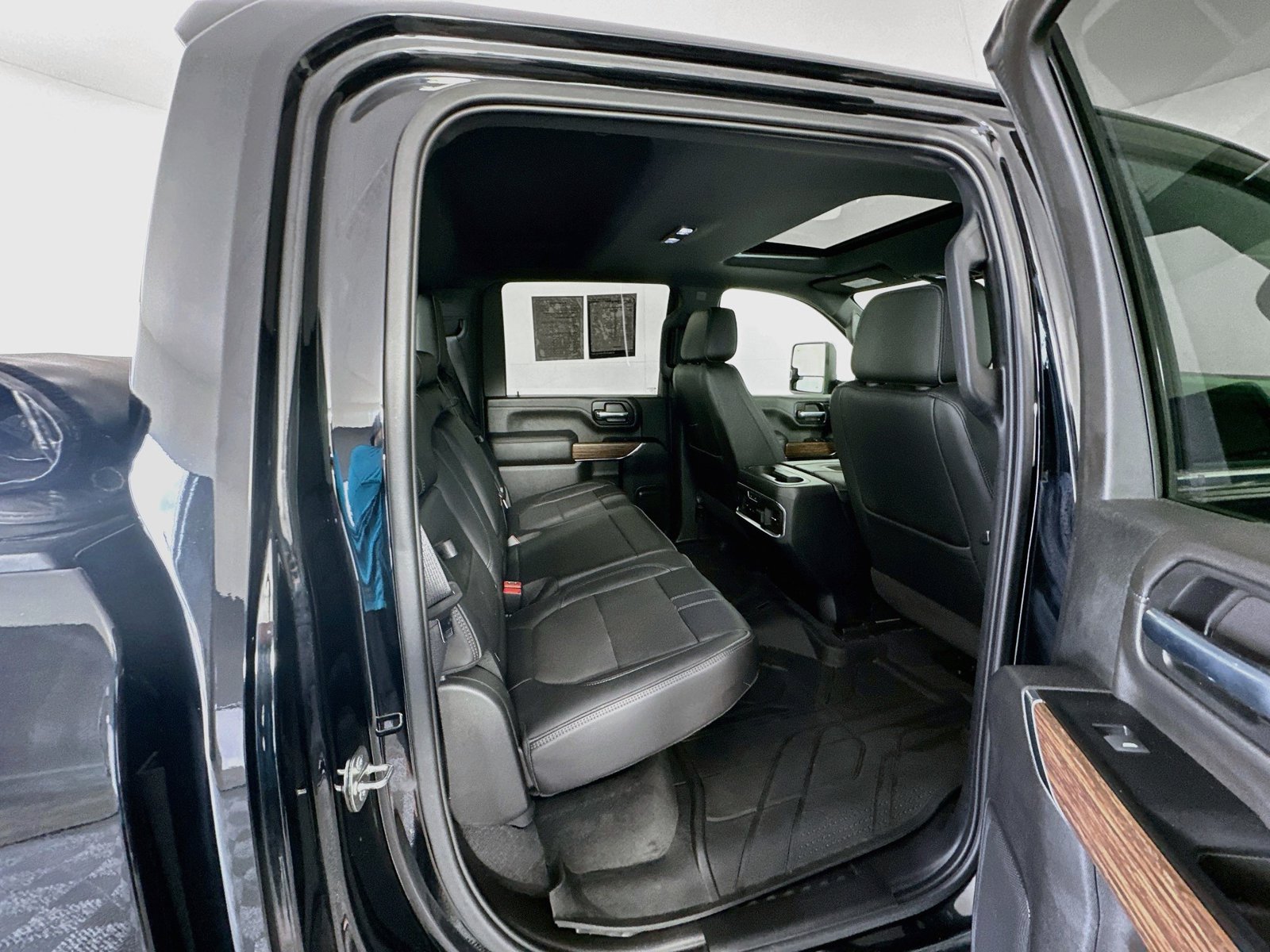 Used 2020 Chevrolet Silverado 2500 High Country w/ Z71 Off-Road Package AWD/4WD image 29