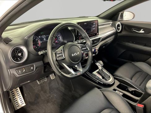 Used 2023 Kia Forte GT-Line w/ GT-Line Premium Package FWD image 17