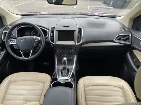 Used 2016 Ford Edge SEL w/ Equipment Group 201A AWD/4WD image 32