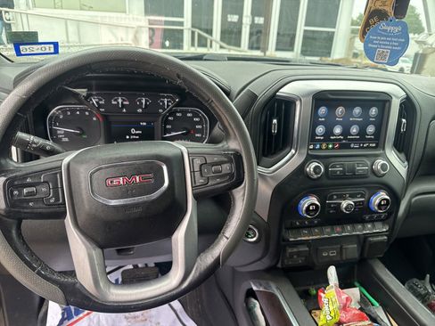 Used 2021 GMC Sierra 1500 SLT RWD image 14