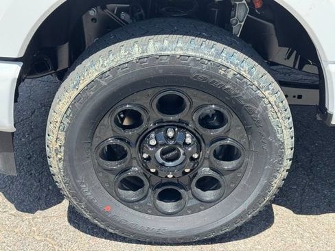 New 2026 Ford F250 Lariat w/ Black Appearance Package AWD/4WD image 9