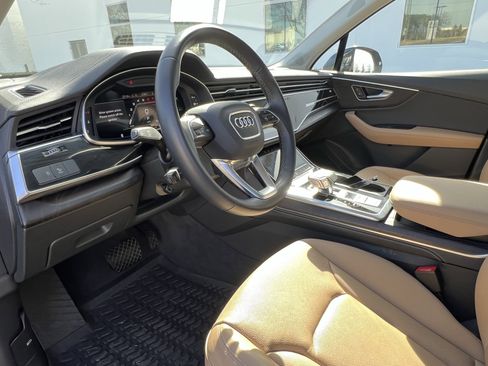 Certified 2025 Audi Q7 Premium Plus w/ Premium Plus Package image 17