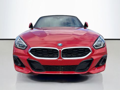 Certified 2025 BMW Z4 sDrive30i image 9