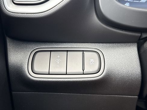 New 2026 Hyundai Venue SEL FWD image 18