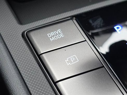 New 2026 Hyundai Elantra Sport FWD image 30