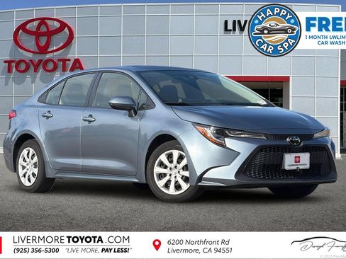 Certified 2020 Toyota Corolla LE FWD image 1