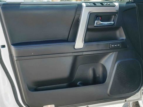 Used 2021 Toyota 4Runner Limited AWD/4WD image 19