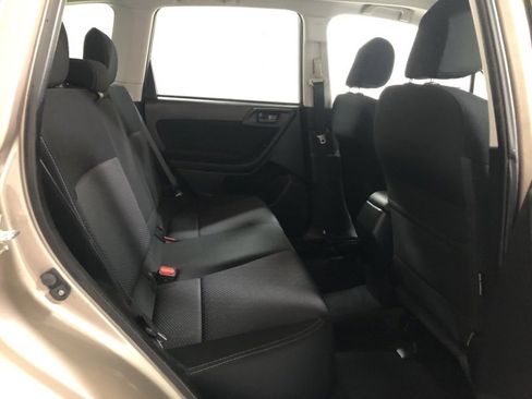 Used 2015 Subaru Forester 2.5i Premium w/ All-Weather Package image 10