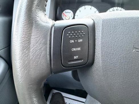 Used 2006 Dodge Ram 1500 Truck SLT image 14