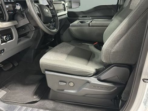 Used 2025 Ford F250 XLT AWD/4WD image 8
