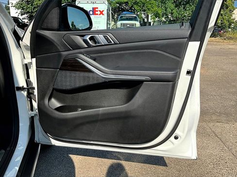 Used 2019 BMW X5 xDrive40i w/ Premium Package 2 image 22