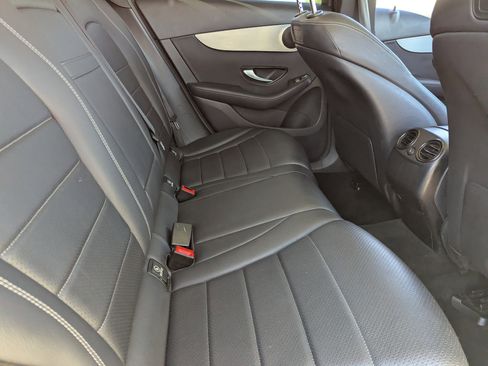 Used 2019 Mercedes-Benz GLC 300 image 11