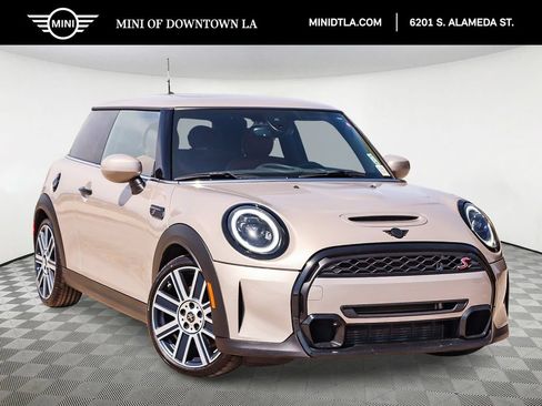 Used 2024 MINI Cooper S FWD image 1