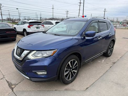 Used 2018 Nissan Rogue SL w/ Premium Package image 5