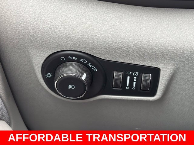 Used 2022 Jeep Compass Latitude FWD image 19