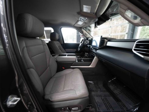 Used 2023 Toyota Tundra Limited image 26