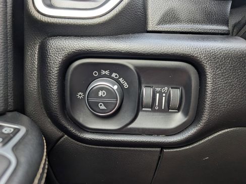 Used 2024 RAM 2500 Laramie image 38