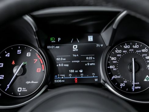 Used 2023 Alfa Romeo Giulia Quadrifoglio w/ Active Assist Plus Package image 26