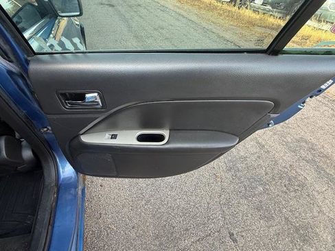 Used 2010 Ford Fusion SEL image 13