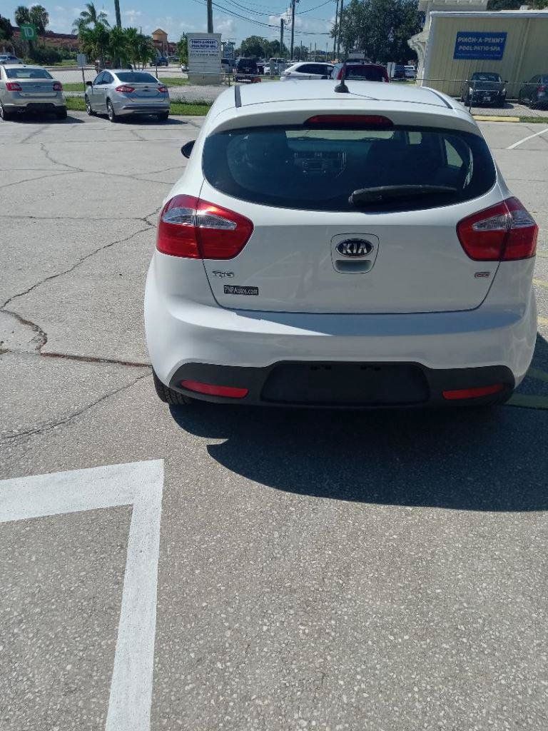 Used 2015 Kia Rio LX w/ Power Package FWD image 3