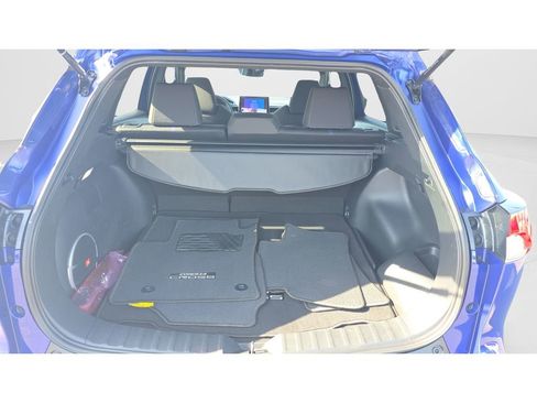 Used 2024 Toyota Corolla Cross AWD Hybrid w/ Moonroof Package image 9